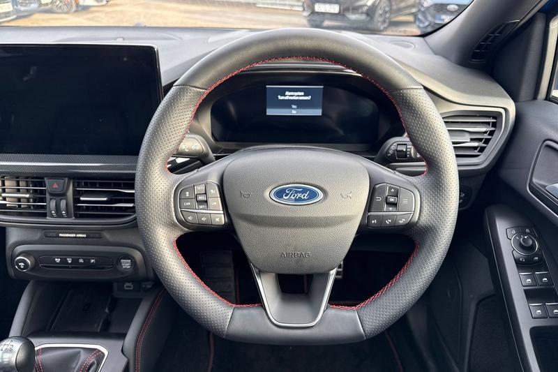 Used Ford Focus 2025 for sale - 76504591: Photo 12