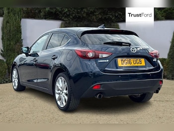 Used Mazda Mazda3 2016 for sale - 76154186: Photo 2