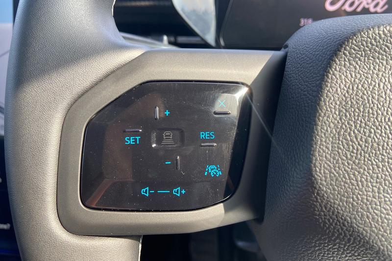 Used Ford Explorer 2024 for sale - 77975874: Photo 27