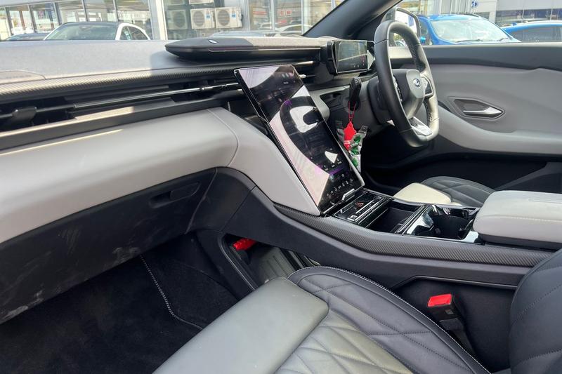 Used Ford Explorer 2024 for sale - 76415812: Photo 18