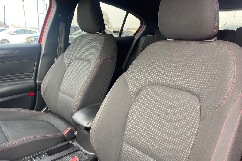 Used Ford Focus 2019 for sale - 77975870: Photo 19