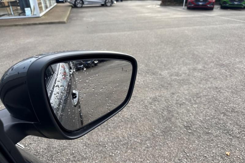 Used Ford Kuga 2024 for sale - 76452979: Photo 32