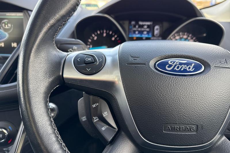 Used Ford Kuga 2015 for sale - 76710244: Photo 27