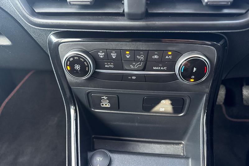 Used Ford Ecosport 2023 for sale - 77840800: Photo 25