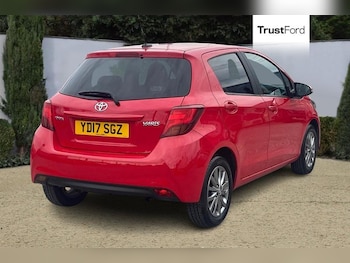 Used Toyota Yaris 2017 for sale - 79133281: Photo