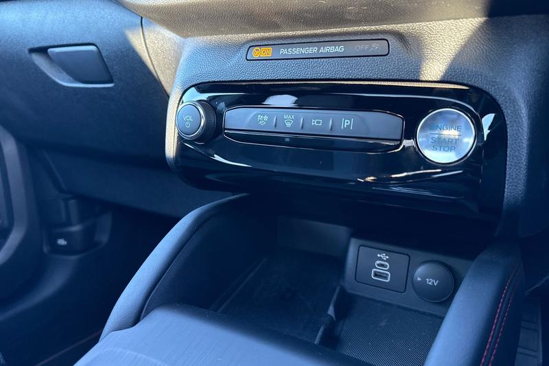 Used Ford Kuga 2025 for sale - 76641108: Photo 27