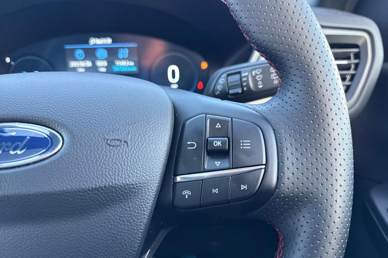 Used Ford Kuga 2025 for sale - 76641108: Photo 30