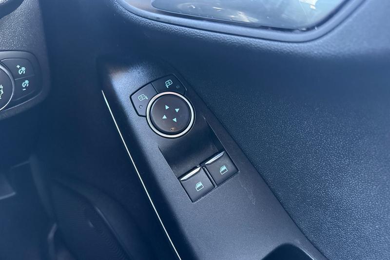 Used Ford Fiesta 2017 for sale - 77231360: Photo 16