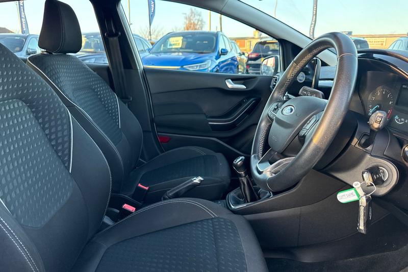 Used Ford Fiesta 2017 for sale - 77231360: Photo 17