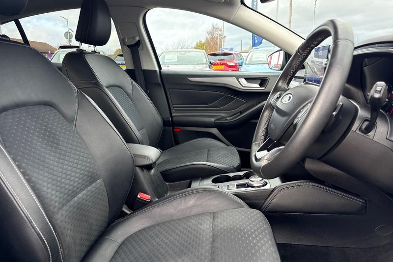 Used Ford Focus 2019 for sale - 76452960: Photo 17