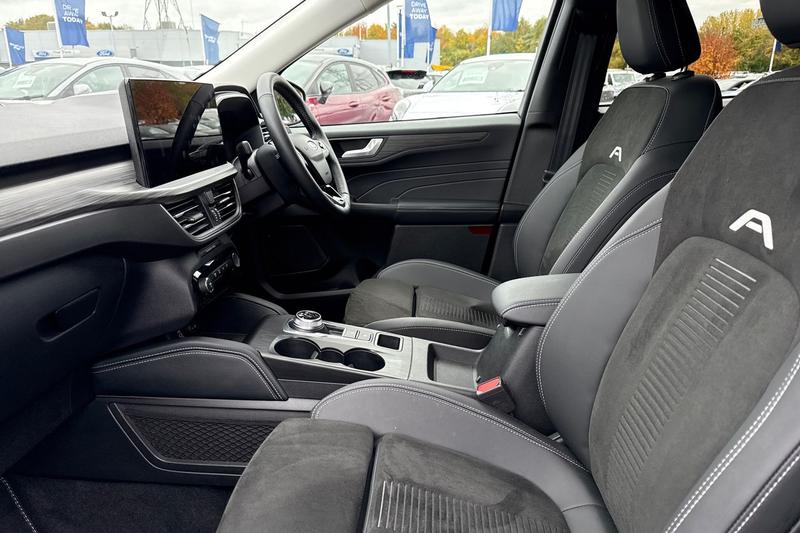 Used Ford Kuga 2025 for sale - 76452948: Photo 19