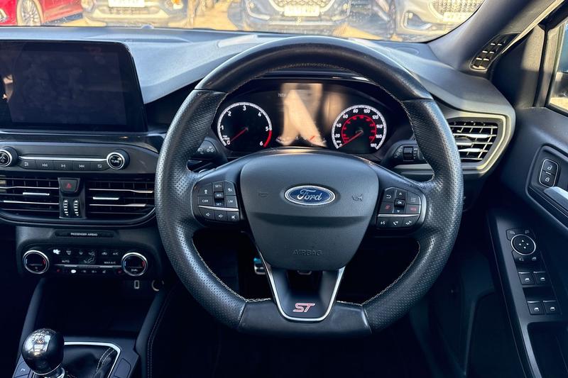 Used Ford Focus 2020 for sale - 76710241: Photo 12