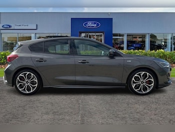 Used Ford Focus 2025 for sale - 79305343: Photo