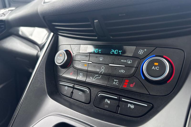 Used Ford Kuga 2018 for sale - 77528937: Photo 24