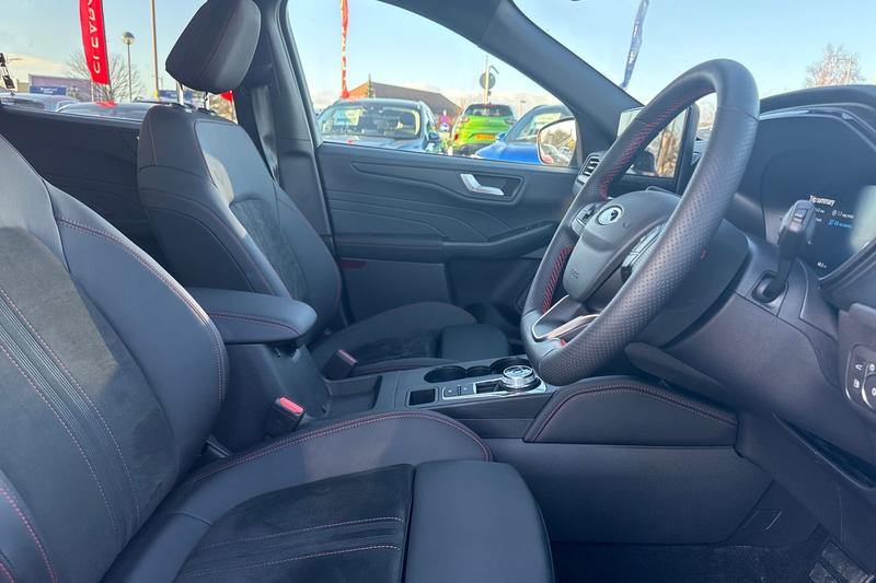 Used Ford Kuga 2024 for sale - 76703105: Photo 17