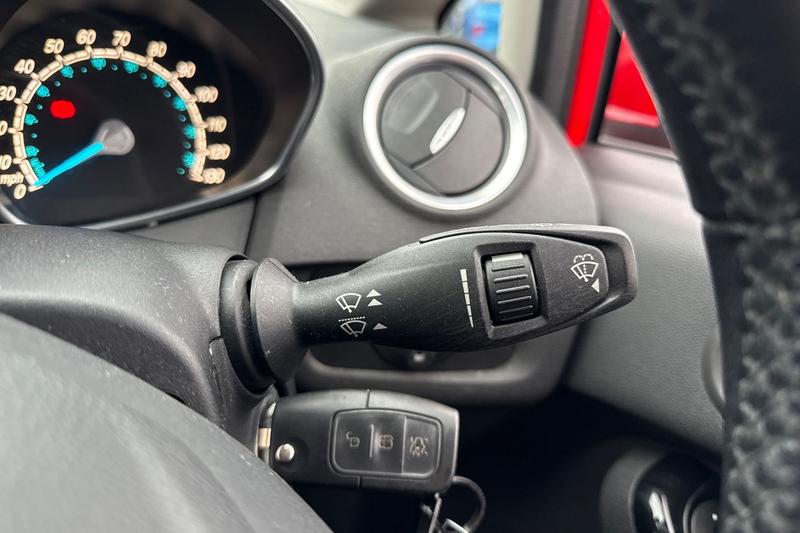 Used Ford Fiesta 2016 for sale - 76766912: Photo 15