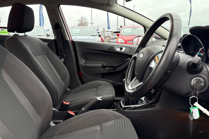 Used Ford Fiesta 2016 for sale - 76766912: Photo 17