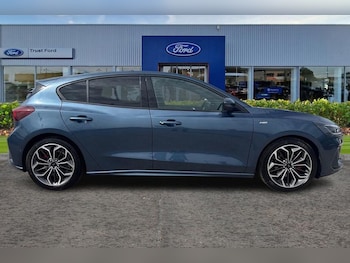 Used Ford Focus 2025 for sale - 79000546: Photo