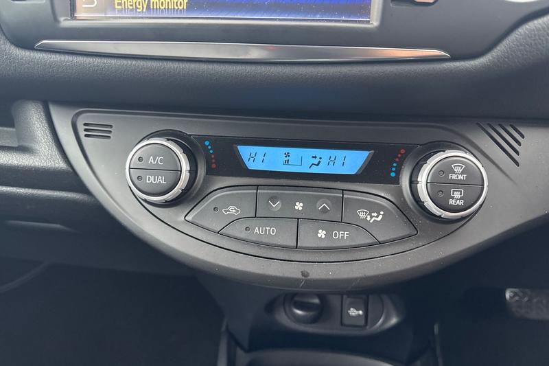 Used Toyota Yaris 2020 for sale - 76355474: Photo 24