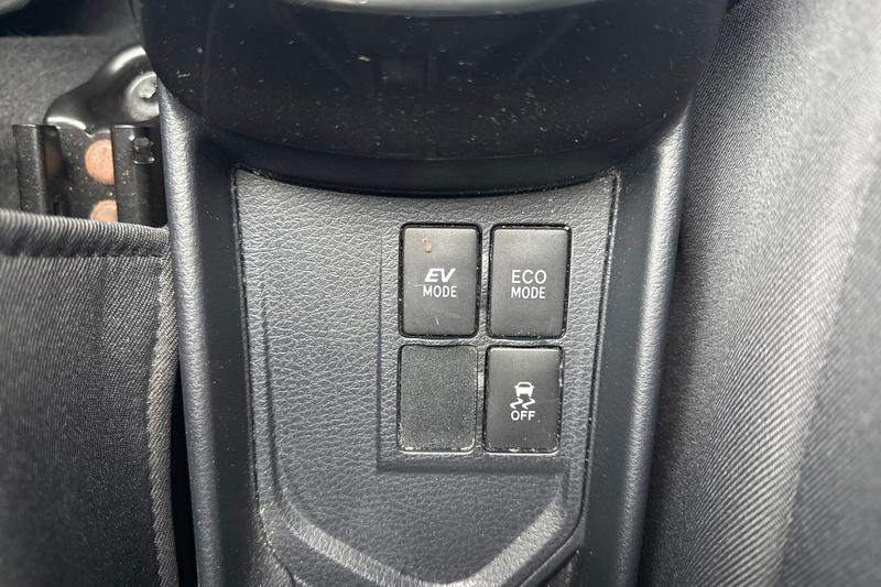 Used Toyota Yaris 2020 for sale - 76355474: Photo 25