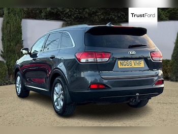 Used Kia Sorento 2016 for sale - 76797112: Photo