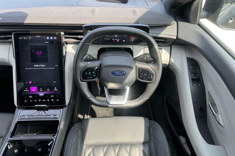 Used Ford Explorer 2024 for sale - 76931274: Photo 11