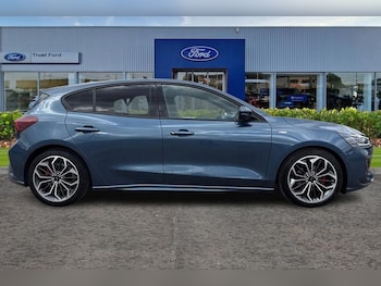 Used Ford Focus 2024 for sale - 75997378: Photo 3
