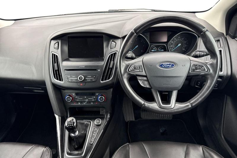 Used Ford Focus 2017 for sale - 76355566: Photo 11
