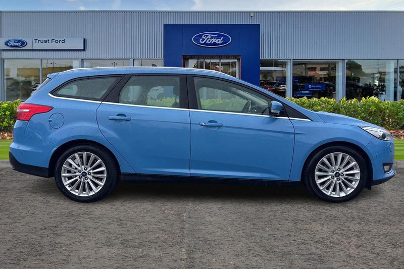 Used Ford Focus 2017 for sale - 76355566: Photo 3