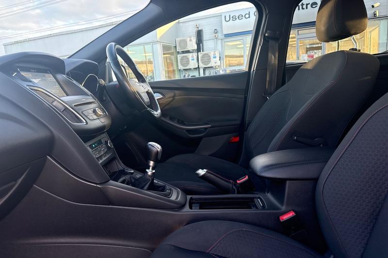 Used Ford Focus 2018 for sale - 77198981: Photo 19