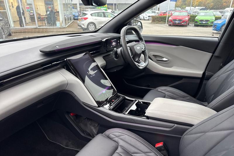 Used Ford Explorer 2024 for sale - 76580827: Photo 18