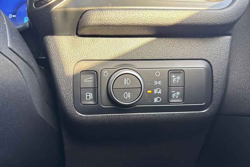 Used Ford Kuga 2023 for sale - 76603545: Photo 31