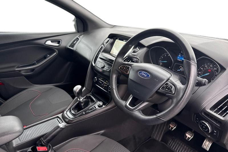 Used Ford Focus 2018 for sale - 77763605: Photo 9