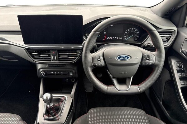 Used Ford Focus 2023 for sale - 76290277: Photo 11