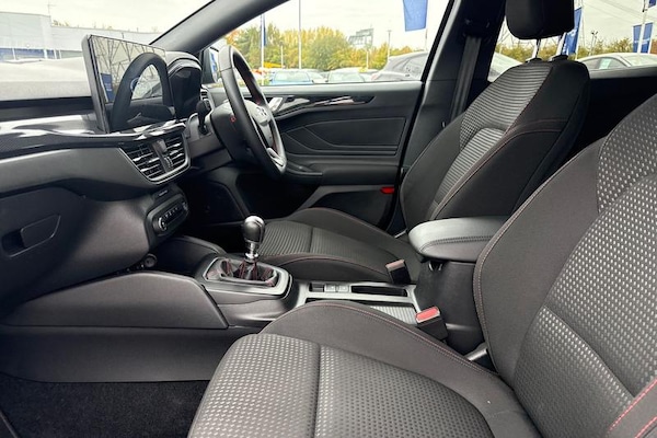Used Ford Focus 2023 for sale - 76290277: Photo 19
