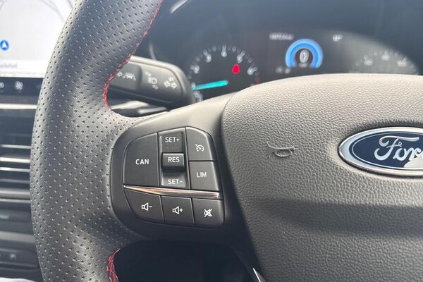 Used Ford Focus 2023 for sale - 76290277: Photo 25