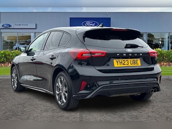 Used Ford Focus 2023 for sale - 76290277: Photo 2
