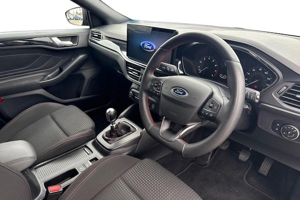 Used Ford Focus 2023 for sale - 76290277: Photo 9