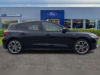 Used Ford Focus 2023 for sale - 78420304: Photo