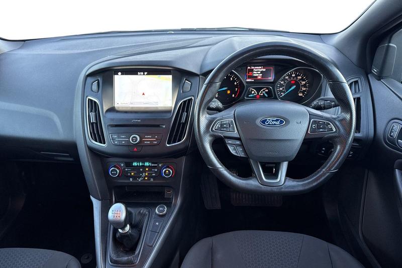 Used Ford Focus 2017 for sale - 76904518: Photo 11