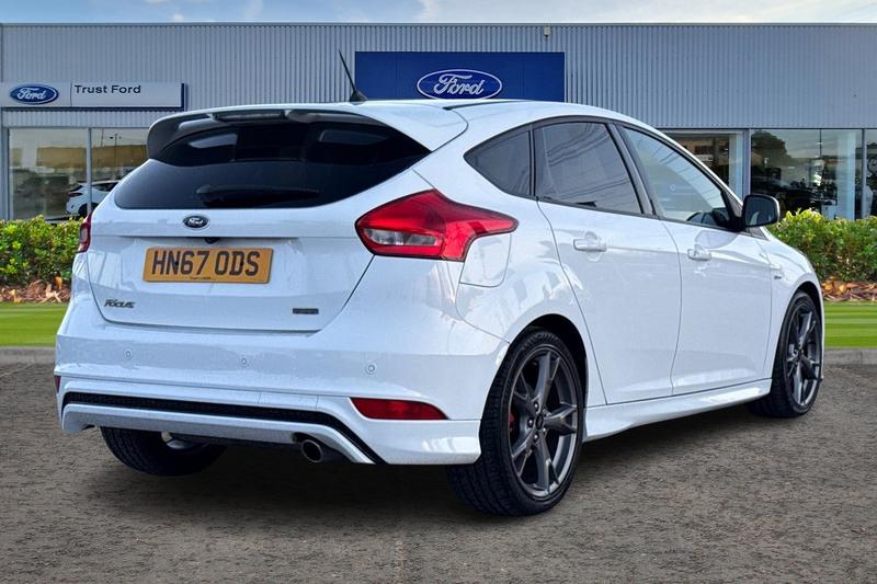 Used Ford Focus 2017 for sale - 76904518: Photo 4