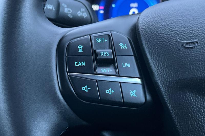 Used Ford Focus 2023 for sale - 78048940: Photo 32