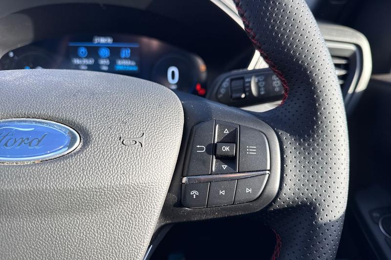 Used Ford Kuga 2025 for sale - 76895306: Photo 30