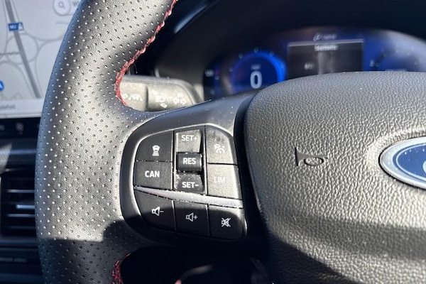 Used Ford Focus 2024 for sale - 74010930: Photo 32