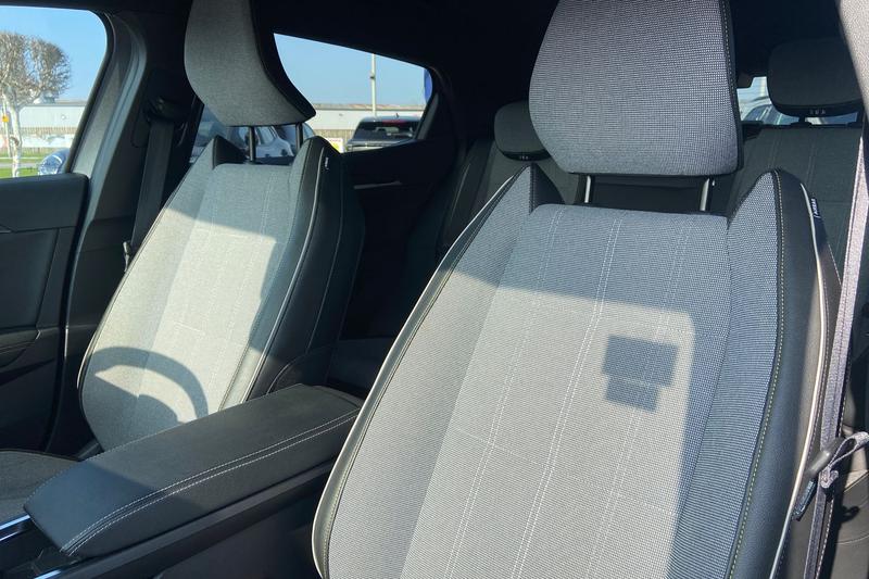 Used Renault Megane E Tech 2023 for sale - 77975872: Photo 19