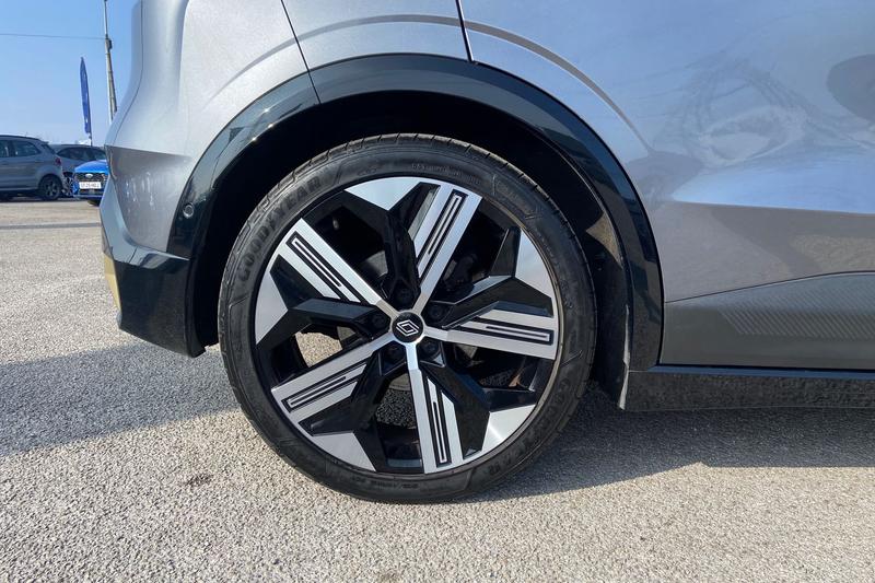 Used Renault Megane E Tech 2023 for sale - 77975872: Photo 8