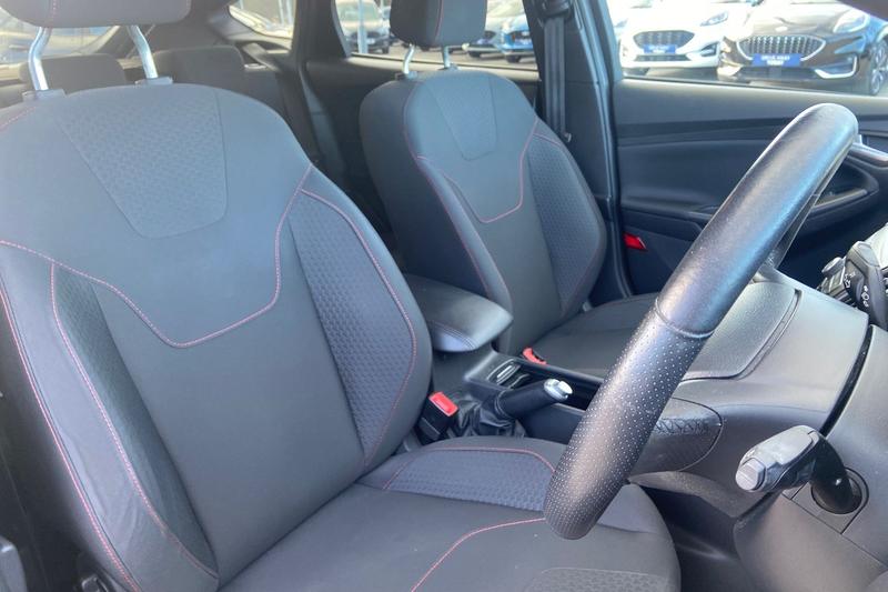 Used Ford Focus 2017 for sale - 77088214: Photo 17