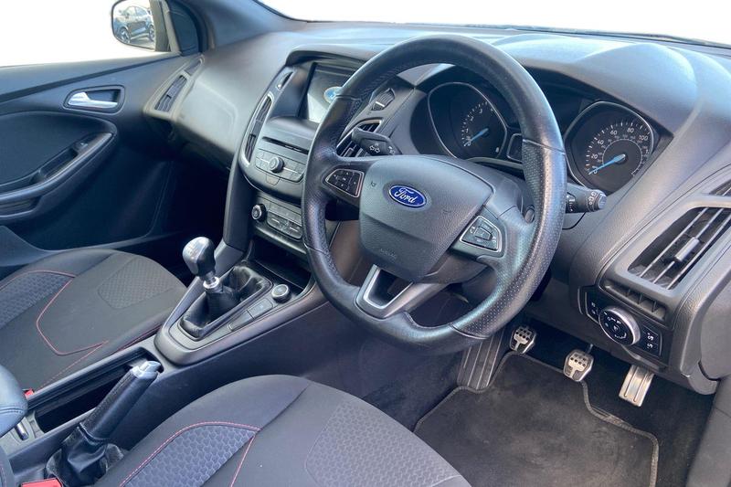Used Ford Focus 2017 for sale - 77088214: Photo 9