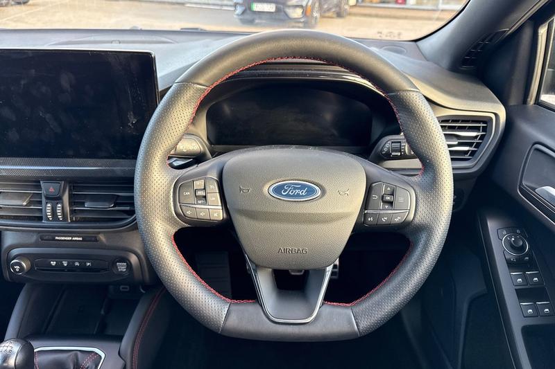 Used Ford Focus for sale - 76385001: Photo 12