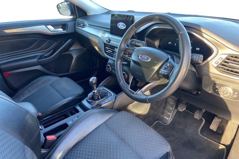 Used Ford Focus 2021 for sale - 77006169: Photo 9